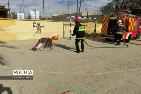 بیستمین مانور سراسری زلزله و ایمنی مدارس در شهرستان طبس