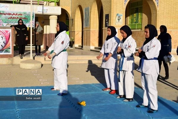 افتتاحیه المپیاد ورزشی درون مدرسه‌ای در گله‌دار