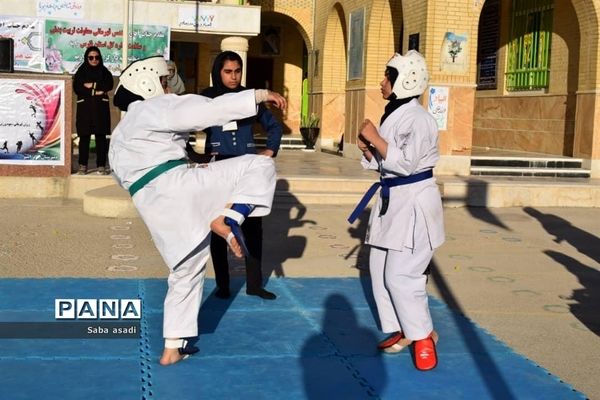 افتتاحیه المپیاد ورزشی درون مدرسه‌ای در گله‌دار