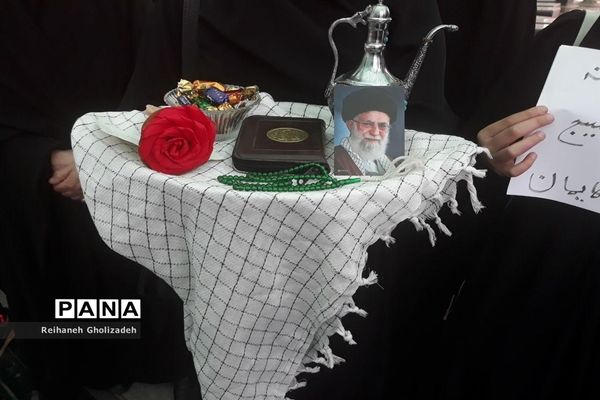 مراسم عطر افشانی مزار شهدا در چهاردانگه