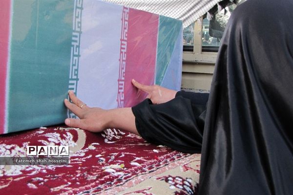 مراسم تشییع پیکر مطهر شهید گمنام در شهرستان فیروزکوه