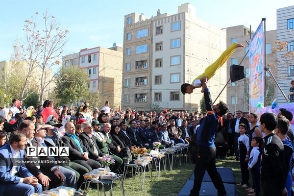 برگزاری جشنواره فرهنگی اجتماعی روستایی و عشایری شهرستان بهارستان