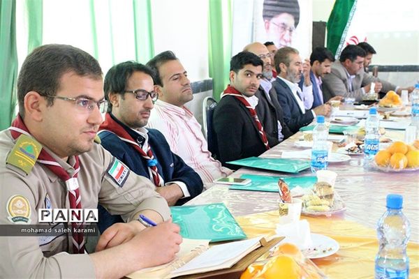 جلسه تبیین و تشریح فعالیت‌های سازمان دانش‌آموزی استان کرمان