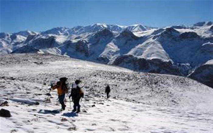صعود کوهنوردان نیشابوری به منطقه علم کوه