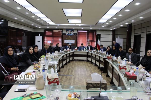 جلسه کارشناسان سازمان دانش‌آموزی شهرستان‌ها و مناطق استان بوشهر