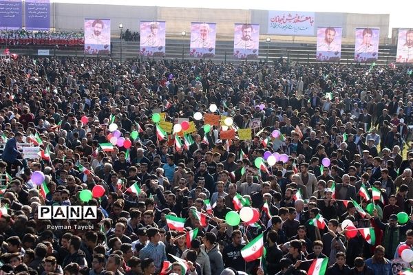 دیدار رئیس جمهوری با مردم استان سمنان در ورزشگاه تختی شاهرود