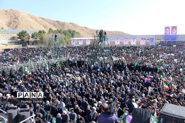 دیدار رئیس جمهوری با مردم استان سمنان در ورزشگاه تختی شاهرود