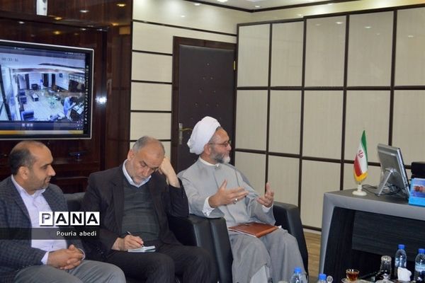 نشست مسئولان موسسه ترویج قرآن با مدیرکل  آموزش و پرورش استان بوشهر