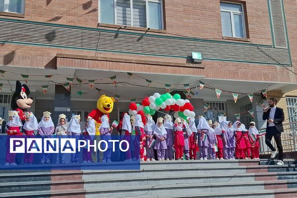 برگزاری جشن غنچه ها در آموزشگاه حضرت زینب(س)
