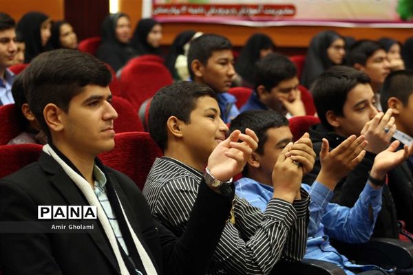آیین تجلیل از منتخبین سی وششمین دوره مسابقات استانی قرآن، عترت و نماز شهرستان های استان تهران