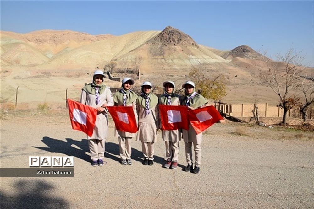 برگزاری اردو و همایش کوه‌پیمایی تشکیلات دانش آموزی پاکدشت