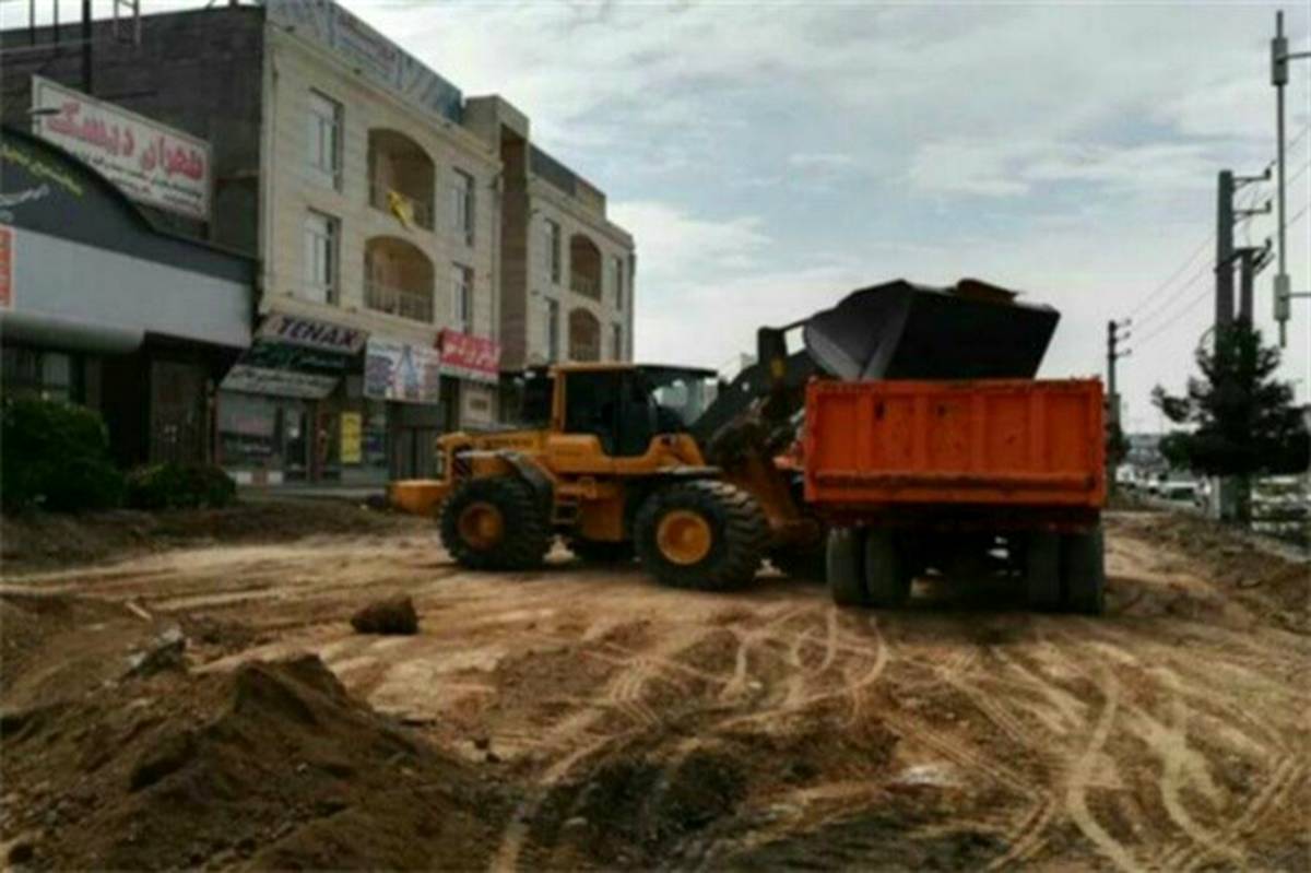 باند کندرو شهرک صنعتی شمس آباد خاک‌برداری و بسترسازی می‌شود