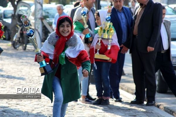 استقبال از دانش‌آموزان شرکت‌کننده در مسابقات جهانی 2018 uc-mas مالزی