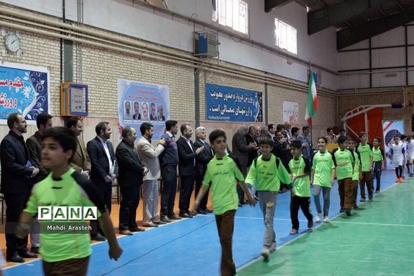 افتتاحیه مسابقات فوتسال آموزشگاه‌های ابتدایی شهرستان بیرجند