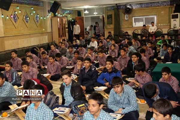 برگزاری محفل انس با قرآن به مناسبت ولادت حضرت عبدالعظیم حسنی(ع) در شهرری