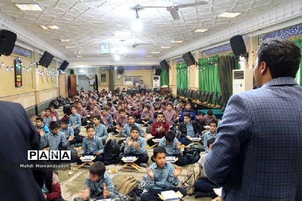 برگزاری محفل انس با قرآن به مناسبت ولادت حضرت عبدالعظیم حسنی(ع) در شهرری