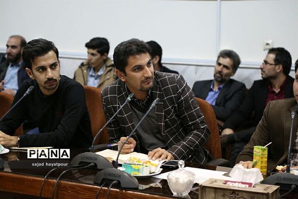 حضور امیرآبادی نماینده مجلس در دانشگاه آزاد اسلامی قم و دیدار با دانشجویان بسیجی و انجمن‌های دانشجویی