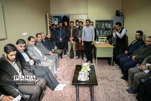 حضور امیرآبادی نماینده مجلس در دانشگاه آزاد اسلامی قم و دیدار با دانشجویان بسیجی و انجمن‌های دانشجویی