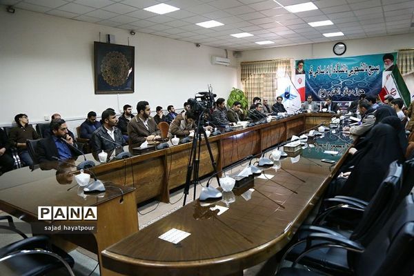 حضور امیرآبادی نماینده مجلس در دانشگاه آزاد اسلامی قم و دیدار با دانشجویان بسیجی و انجمن‌های دانشجویی