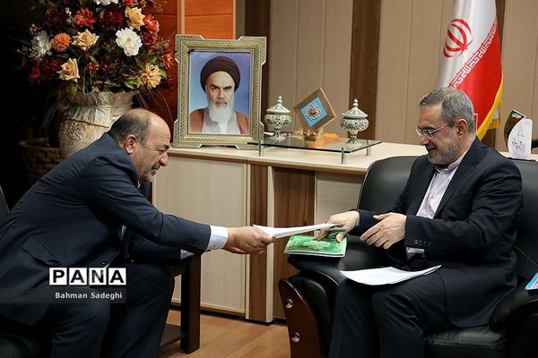 دیدار وزیر آموزش و پرورش با جمعی از نمایندگان مجلس