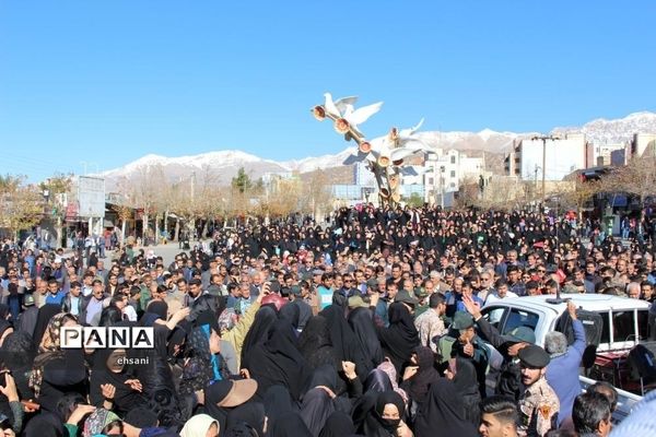 تشییع پیکر مطهر شهید حادثه تروریستی چابهار در یاسوج