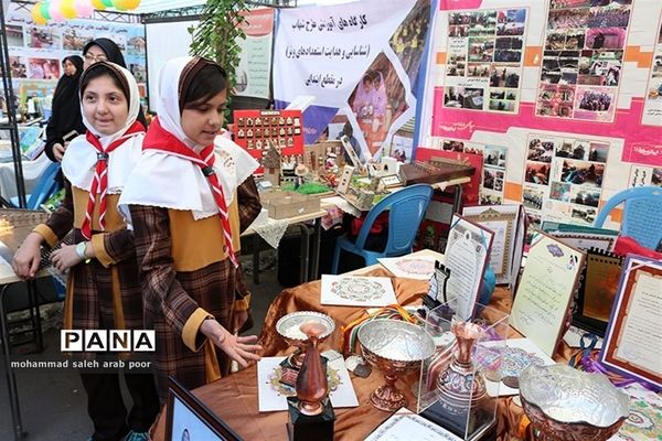 افتتاح نمایشگاه مدارس غیر انتفاعی با حضور مدیر کل مدارس غیر انتفاعی وزارت آموزش وپرورش