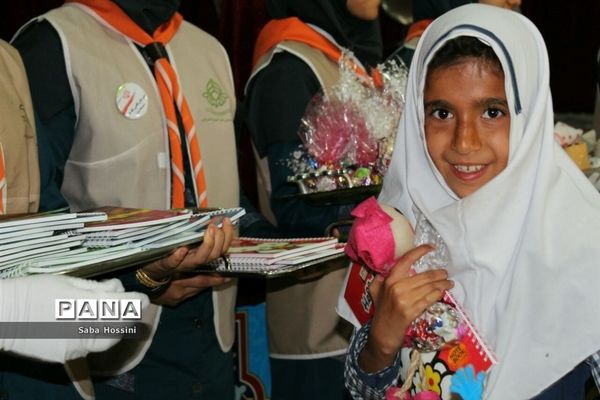 مراسم تجلیل از دانش‌آموزان معلول به میزبانی دبیرستان قاضی در گله‌دار فارس