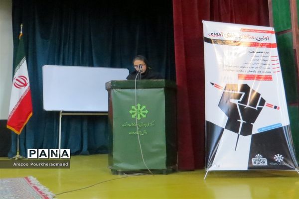 برگزاری اولین نشست دانش آموزان مدارس تیزهوشان استان یزد با رئیس اداره استعدادهای درخشان