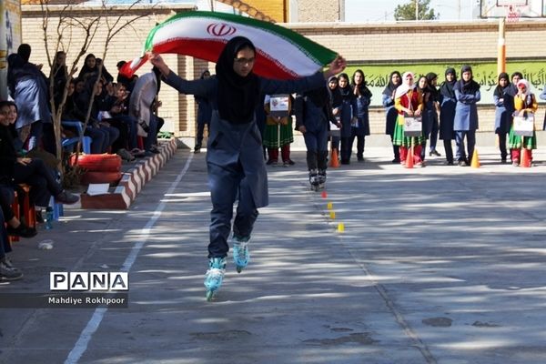 برگزای المپیاد درون مدرسه‌ای دردبیرستان متوسطه اول فخرالزمان قریب