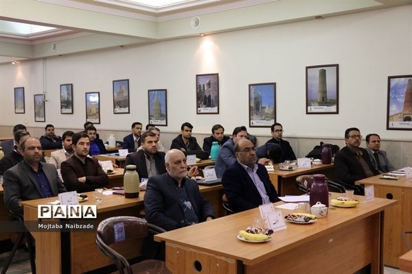 کارگاه آموزشی کارشناسان مالی سازمان دانش‌آموزی خراسان رضوی