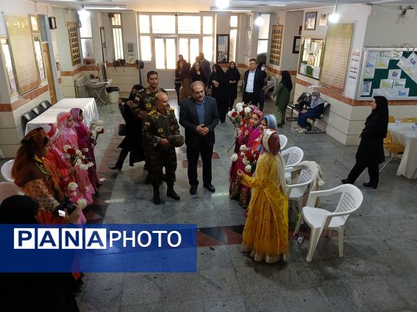 برگزاری نمایشگاه ایده‌های تحول آفرین در دبیرستان الگونه ناحیه ۳ شیراز