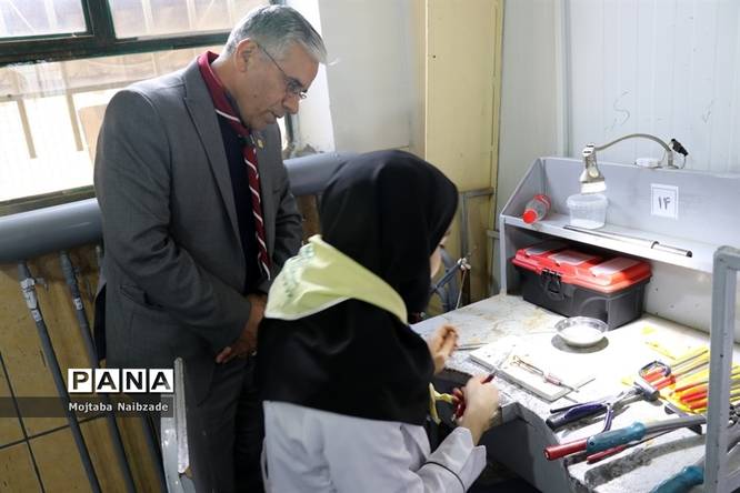 برگزاری جشنواره غذای سالم و دست سازههای هنرجویان هنرستان شهدای فلسطین ناحیه 4 مشهد
