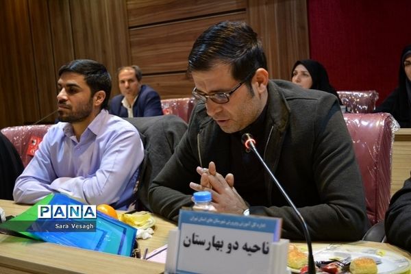 نشست هم اندیشی اعضا هیئت اندیشه ورز شهرستان‌های استان تهران در شهریار