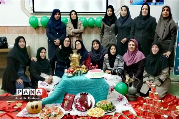 برگزاری جشن یلدا در دبیرستان متوسطه اول فخرالزمان قریب