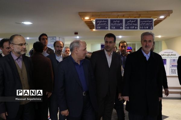 بازدید معاون استخدامی رئیس جمهور از شعبه پنجم سازمان تامین اجتماعی تبریز