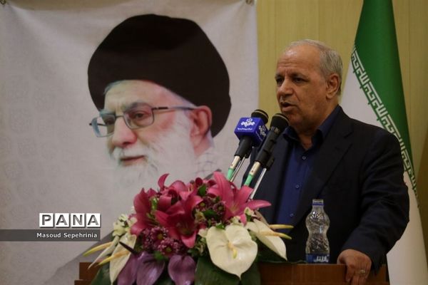 بازدید معاون استخدامی رئیس جمهور از شعبه پنجم سازمان تامین اجتماعی تبریز