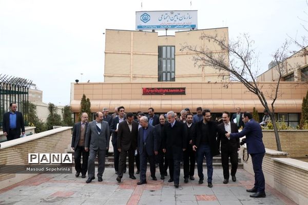 بازدید معاون استخدامی رئیس جمهور از شعبه پنجم سازمان تامین اجتماعی تبریز