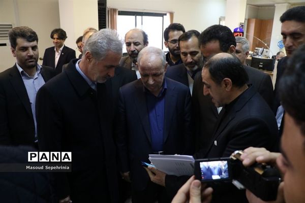 بازدید معاون استخدامی رئیس جمهور از شعبه پنجم سازمان تامین اجتماعی تبریز