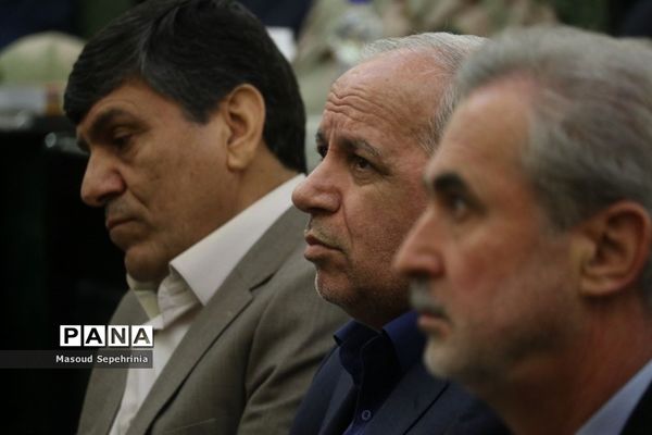 بازدید معاون استخدامی رئیس جمهور از شعبه پنجم سازمان تامین اجتماعی تبریز