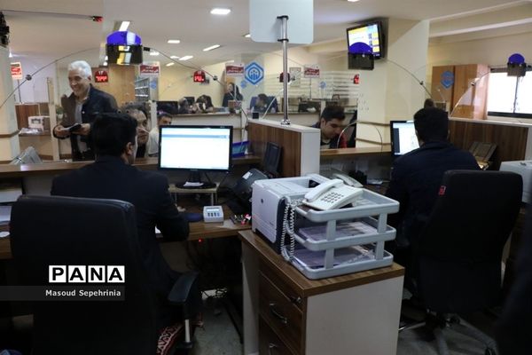 بازدید معاون استخدامی رئیس جمهور از شعبه پنجم سازمان تامین اجتماعی تبریز
