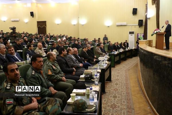 بازدید معاون استخدامی رئیس جمهور از شعبه پنجم سازمان تامین اجتماعی تبریز