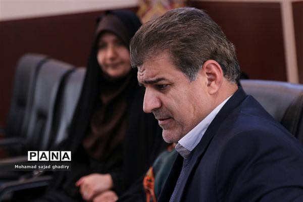 دیدار صمیمی استاندار تهران  با مدیرکل آموزش و پرورش شهر تهران