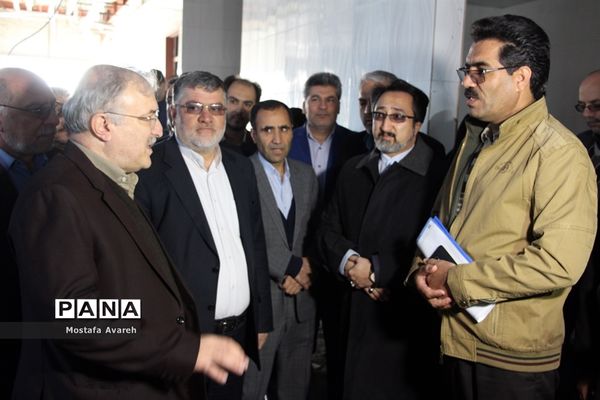 بازدید معاون علمی، فرهنگی و اجتماعی سازمان  برنامه و بودجه کشور از چند طرح عمرانی در بیرجند