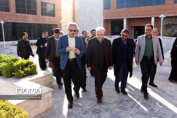 بازدید معاون علمی، فرهنگی و اجتماعی سازمان  برنامه و بودجه کشور از چند طرح عمرانی در بیرجند