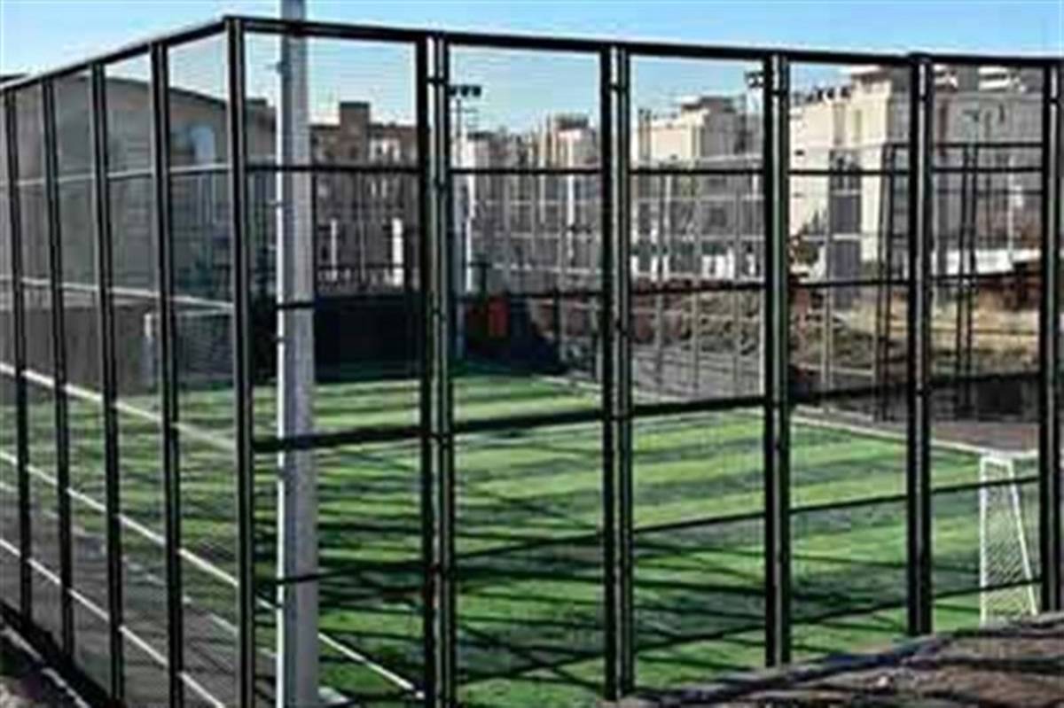 احداث زمین چمن مصنوعی فوتبال در ناحیه شهرک دانش قزوین