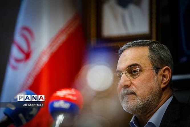 نشست منتخبان اولیای شوراهای انجمن اولیا و مربیان استانها با وزیر آموزش و پرورش