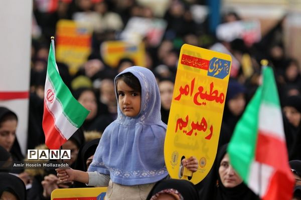 جلوه‌های بصیرت و آگاهی در ارومیه