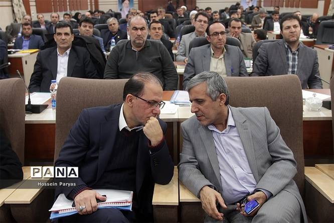 نشست هم اندیشی مدیران استانی سازمان دانشآموزی و مدیران انجمن اولیا و مربیان