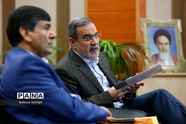 دیدار وزیر آموزش و پرورش با جمعی از نمایندگان مجلس