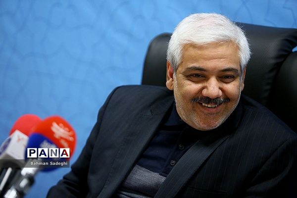 نشست خبری معاون توسعه مدیریت و پشتیبانی